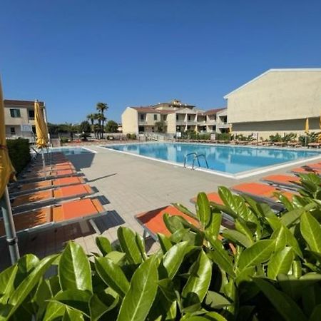 Apartament With Swimming Pool Appartamento Caorle Esterno foto