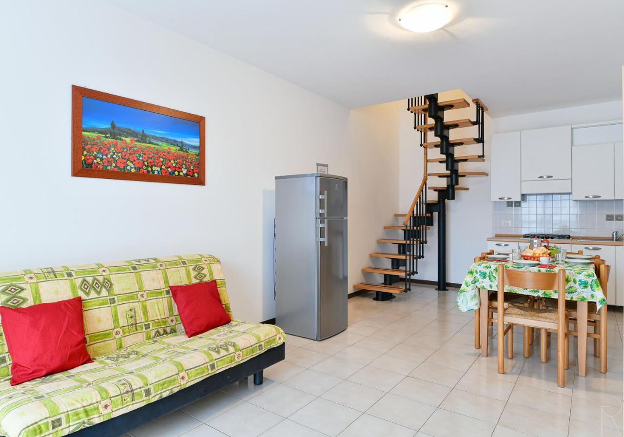 Apartament With Swimming Pool Appartamento Caorle Esterno foto
