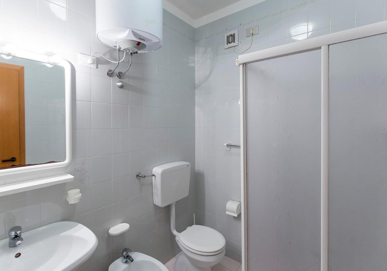 Apartament With Swimming Pool Appartamento Caorle Esterno foto