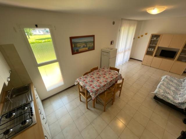 Apartament With Swimming Pool Appartamento Caorle Esterno foto